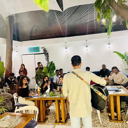 The Voyage - Cafe Hostel Cowork プネ エクステリア 写真