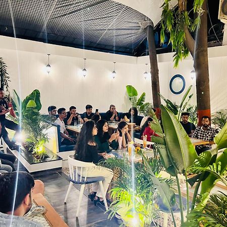 The Voyage - Cafe Hostel Cowork プネ エクステリア 写真