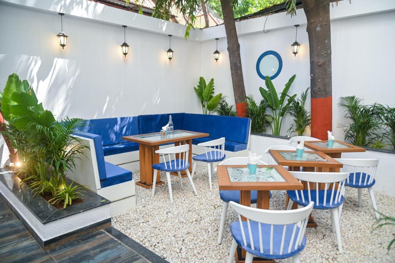 The Voyage - Cafe Hostel Cowork プネ エクステリア 写真