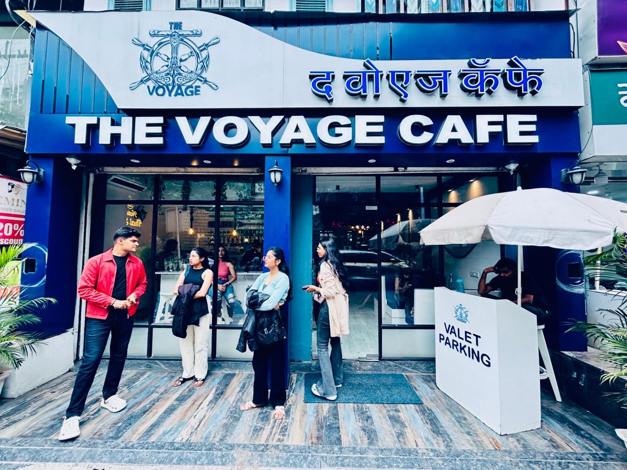 The Voyage - Cafe Hostel Cowork プネ エクステリア 写真